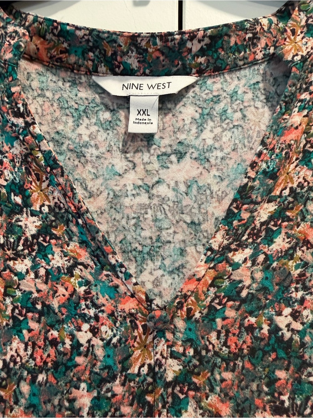 Nine West Women's Floral V-Neck Blouse in Green & Coral